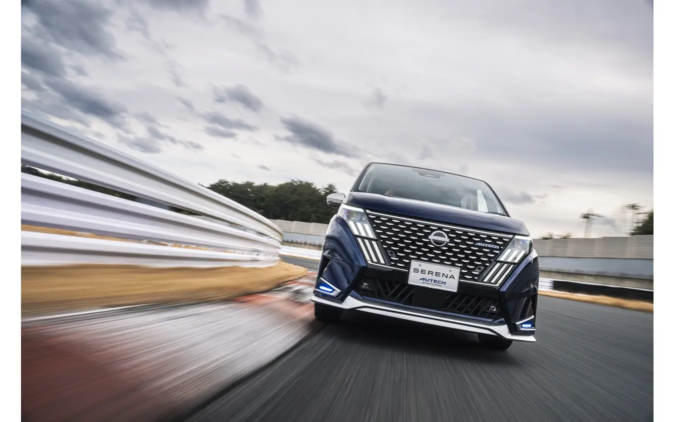 日産『セレナ AUTECH SPORTS SPEC』