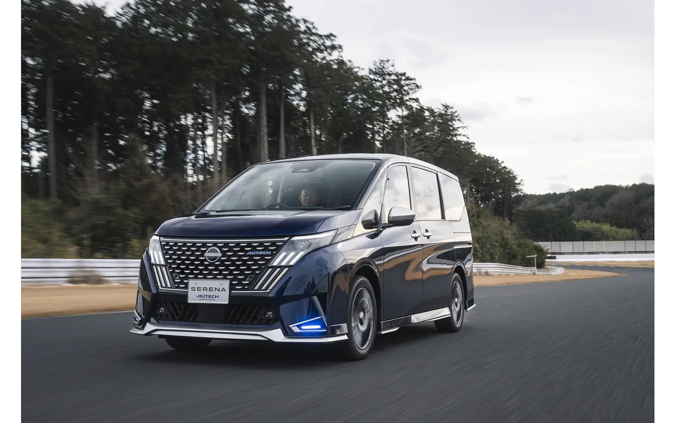 日産『セレナ AUTECH SPORTS SPEC』