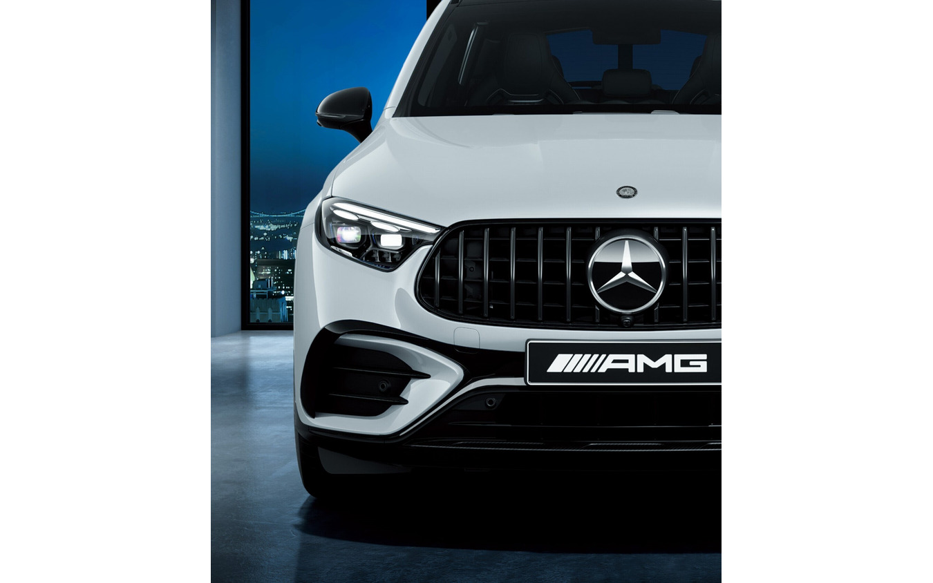 メルセデスAMG GLC 43 4MATIC の「エディション ナイトカーボン」