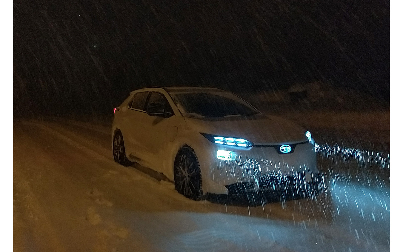 【スバル ソルテラ 1000km試乗】電動AWDは雪に強いのか？ 圧巻の走行性能と、浮き彫りになった「雪国での実用性」の課題