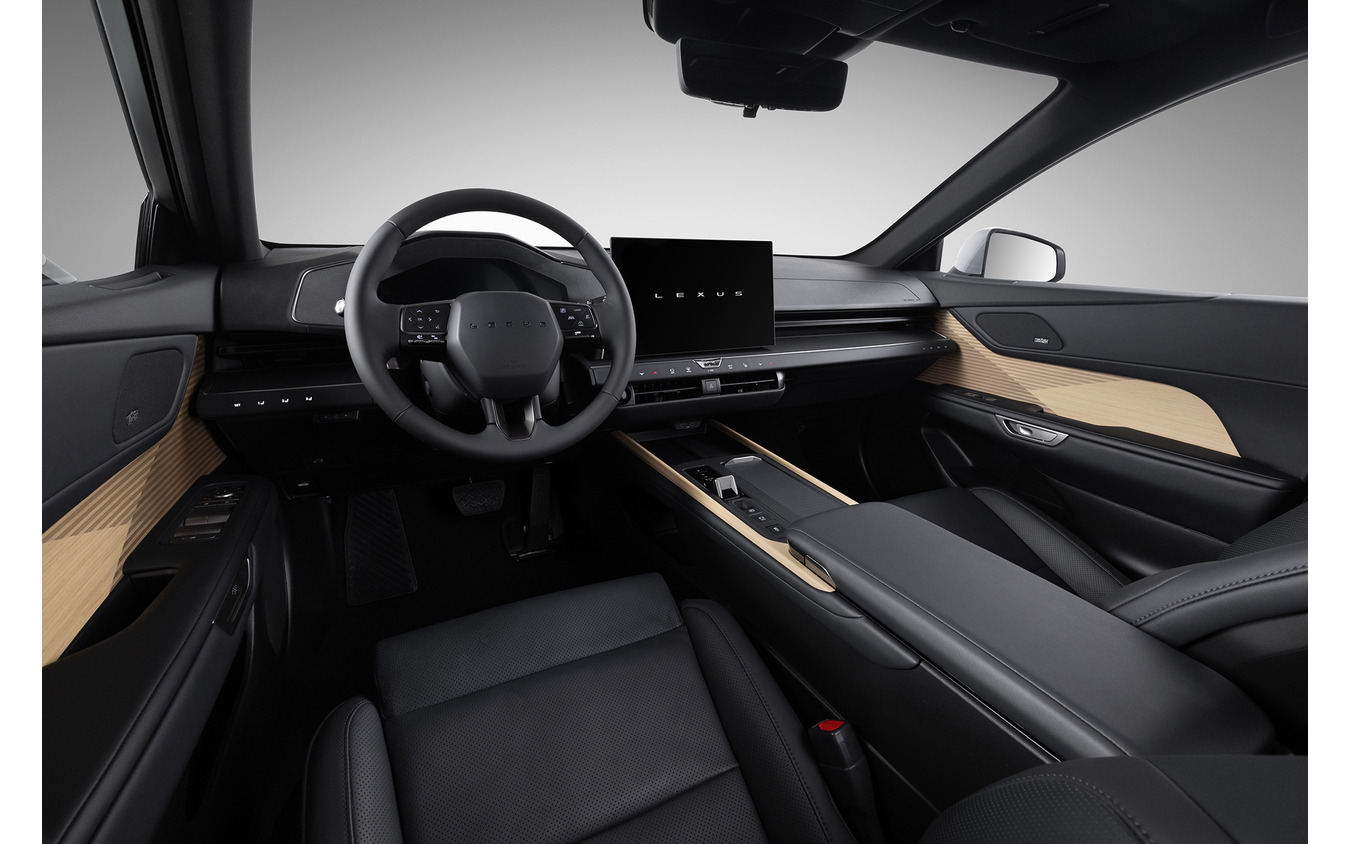 レクサス ES 500e（米国仕様）