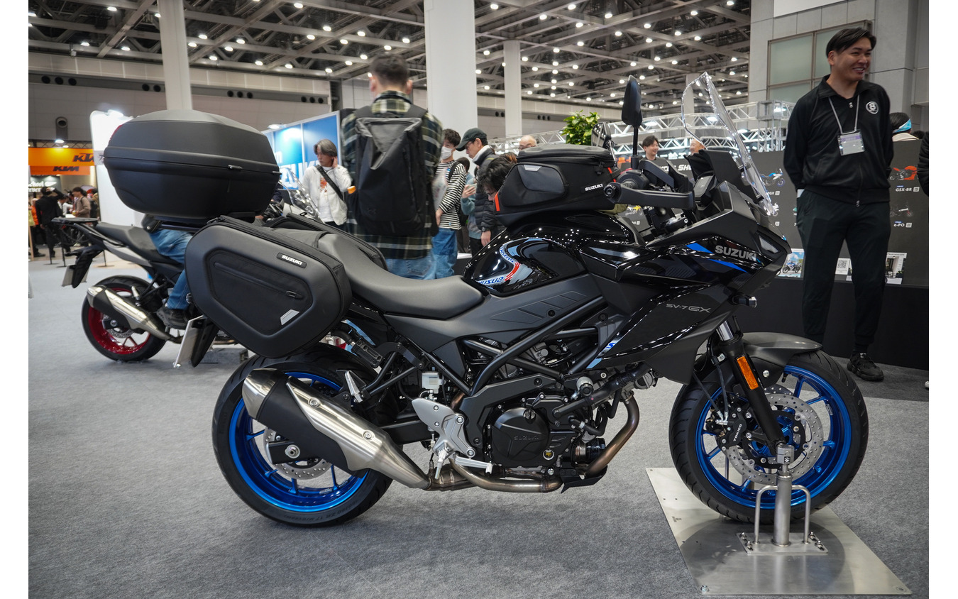 スズキ SV-7GX アクセサリー装着車（東京モーターサイクルショー2026）