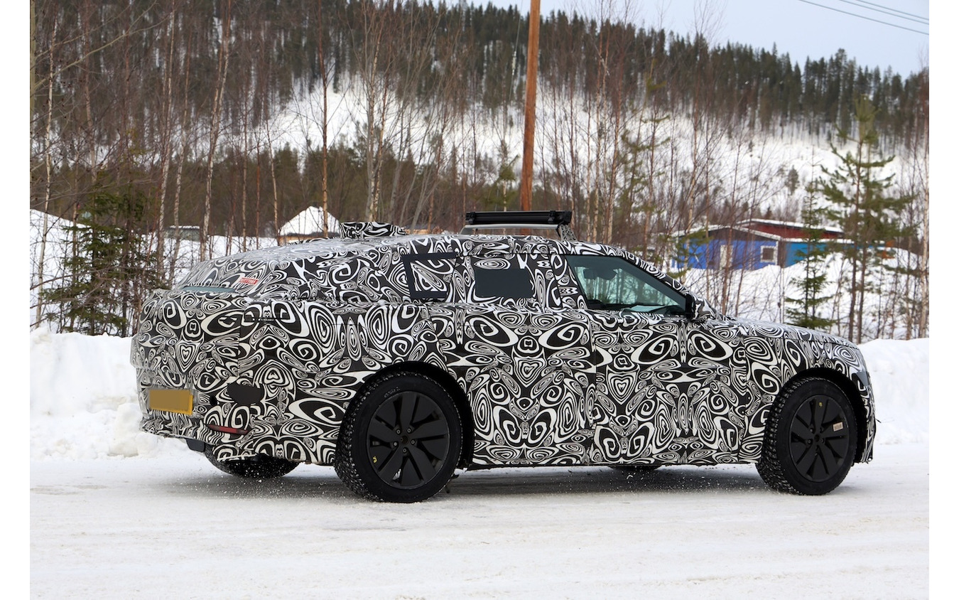 レンジローバー ヴェラール 次期型のプロトタイプ