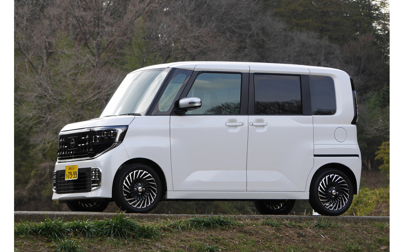 日産 ルークス AUTECH LINE