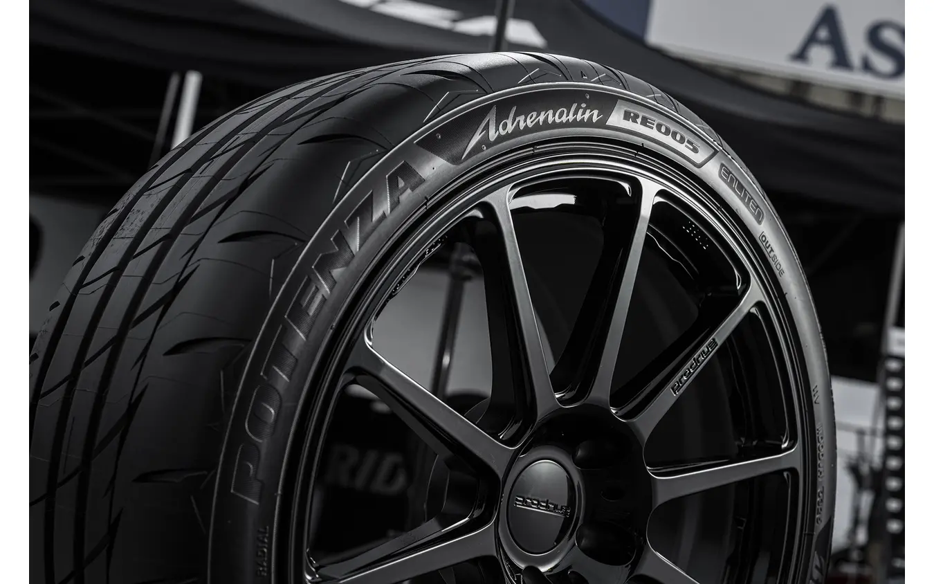 ブリヂストン アドレナリンRE005