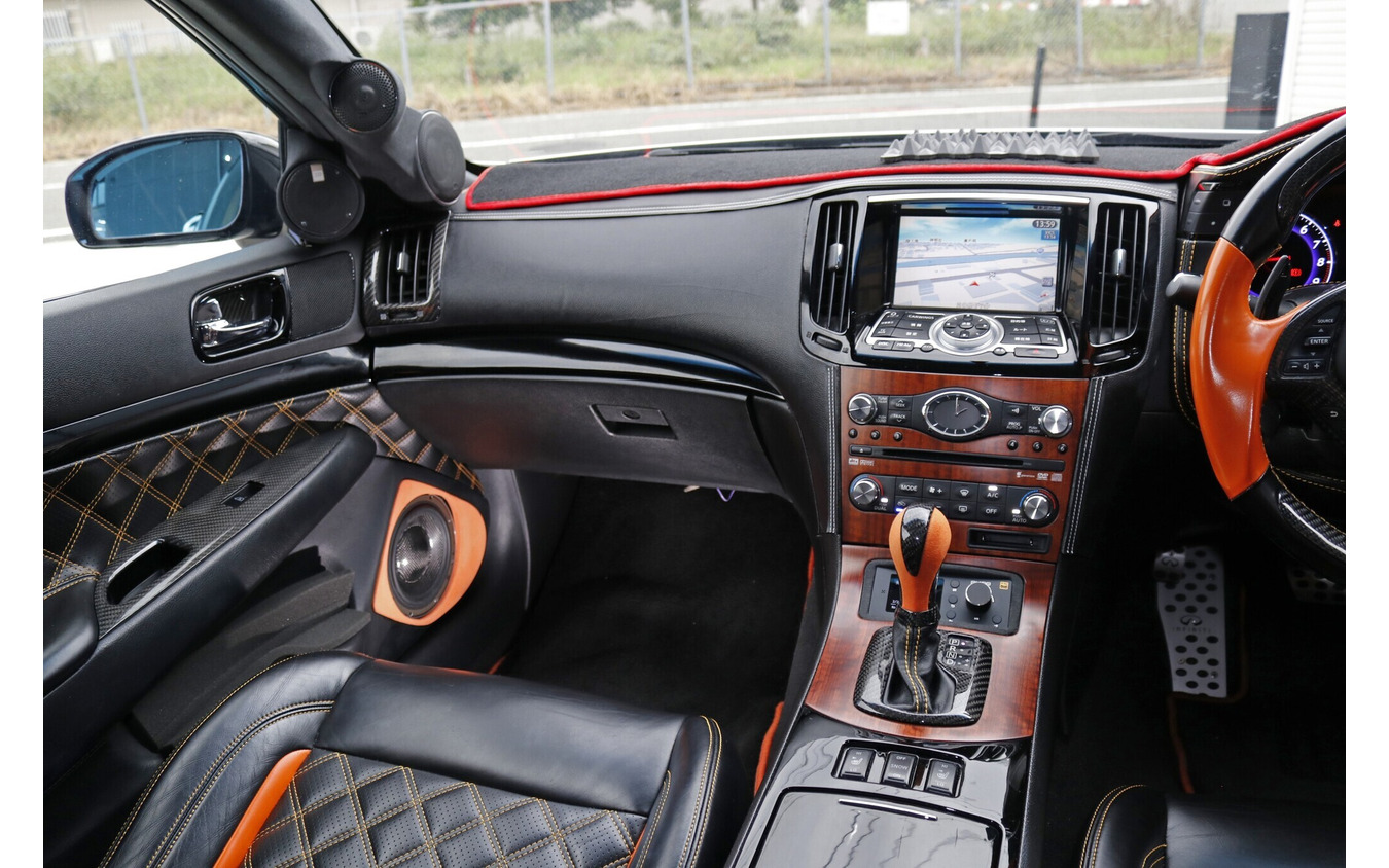 スカイラインのカスタムを施す中でオーディオのインストールに目覚めた小栗さん。現在は急ピッチで高音質化を続けている。