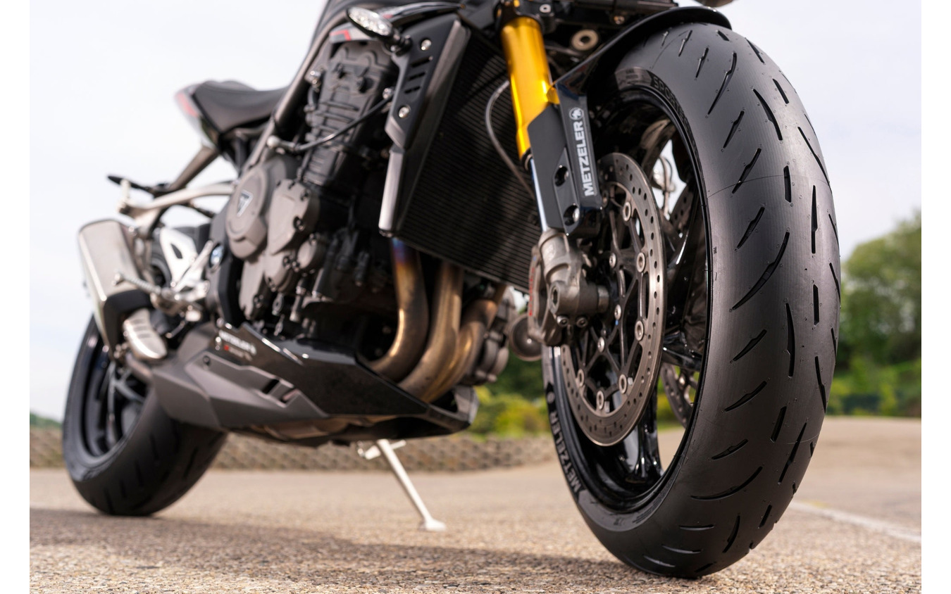 メッツラー SPORTEC 01 RS