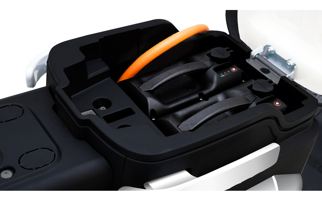 中国大手電動モビリティメーカーXDAOと共同開発した日本専用モデル「CHANGE（チェンジ）」