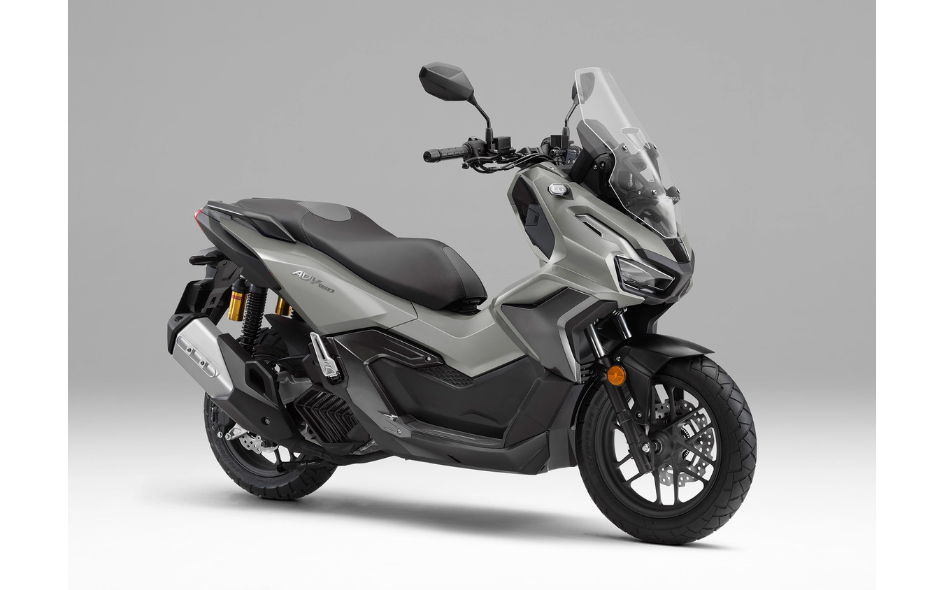 ホンダ ADV160（パールスモーキーグレー）