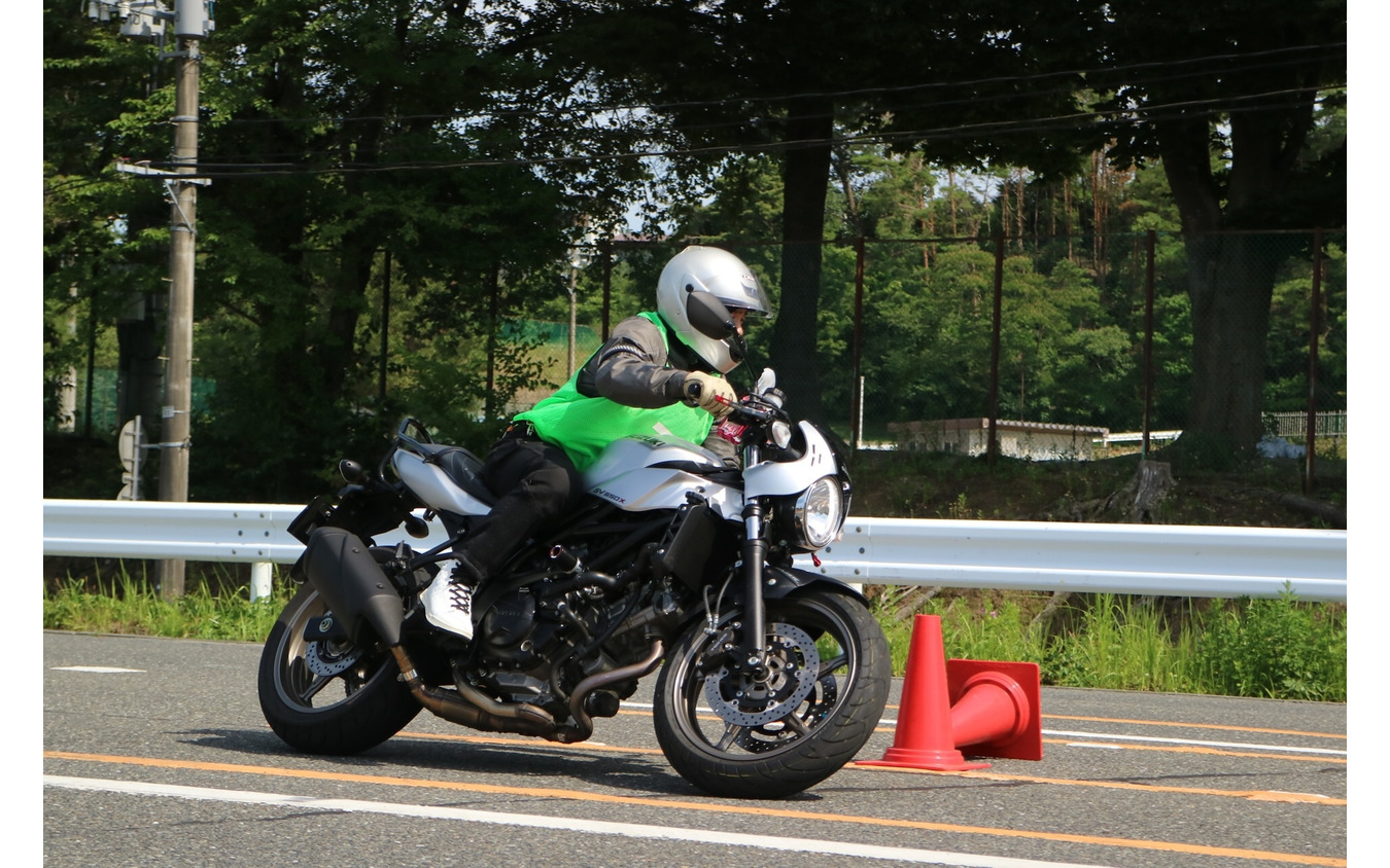 スズキリターンライダースクール