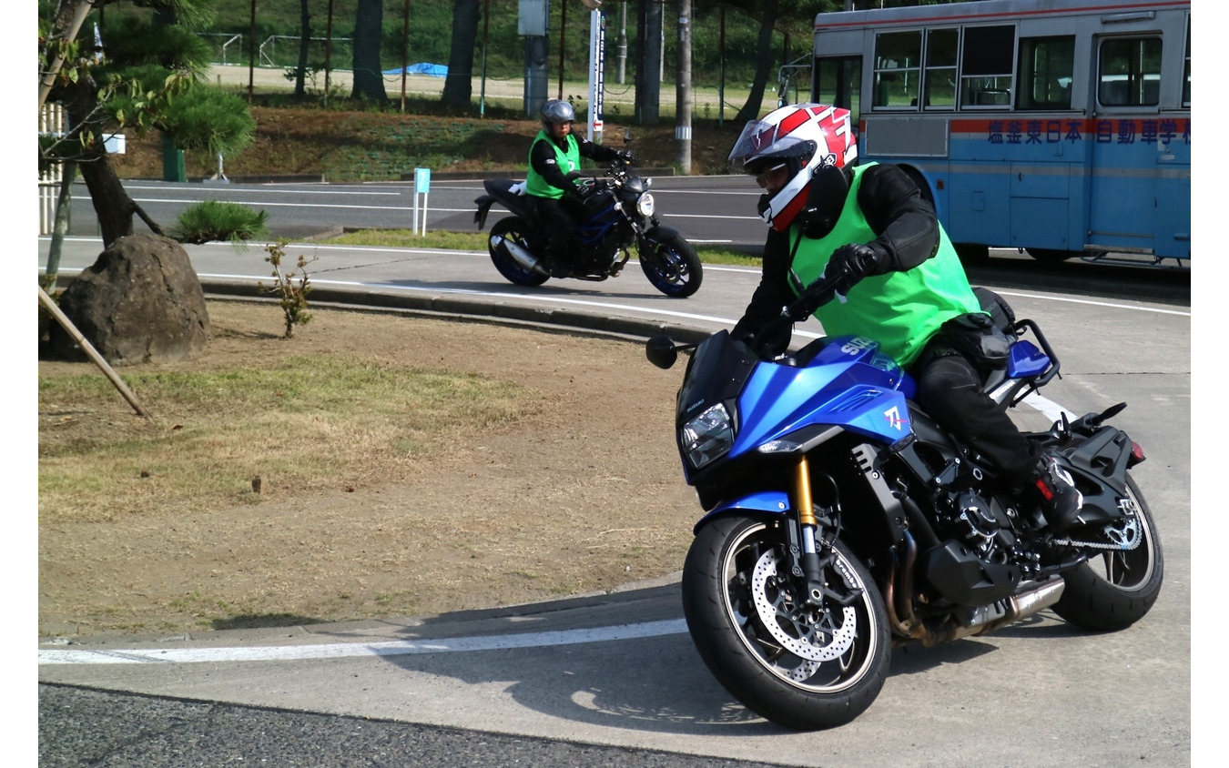 スズキリターンライダースクール