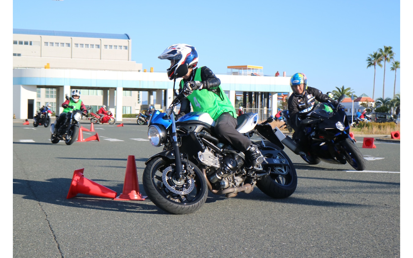 スズキ北川ライディングスクール