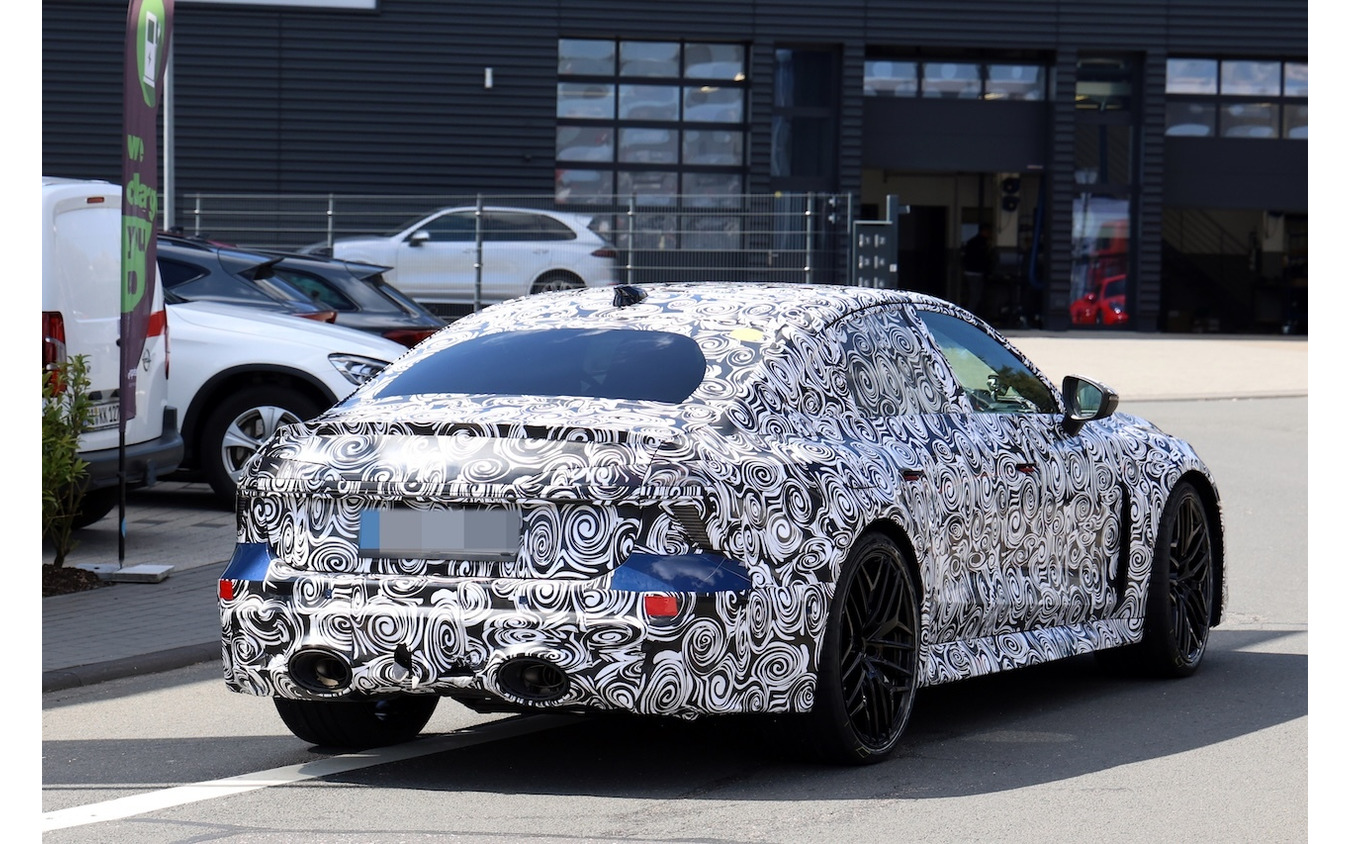 アウディ RS6セダン プロトタイプ