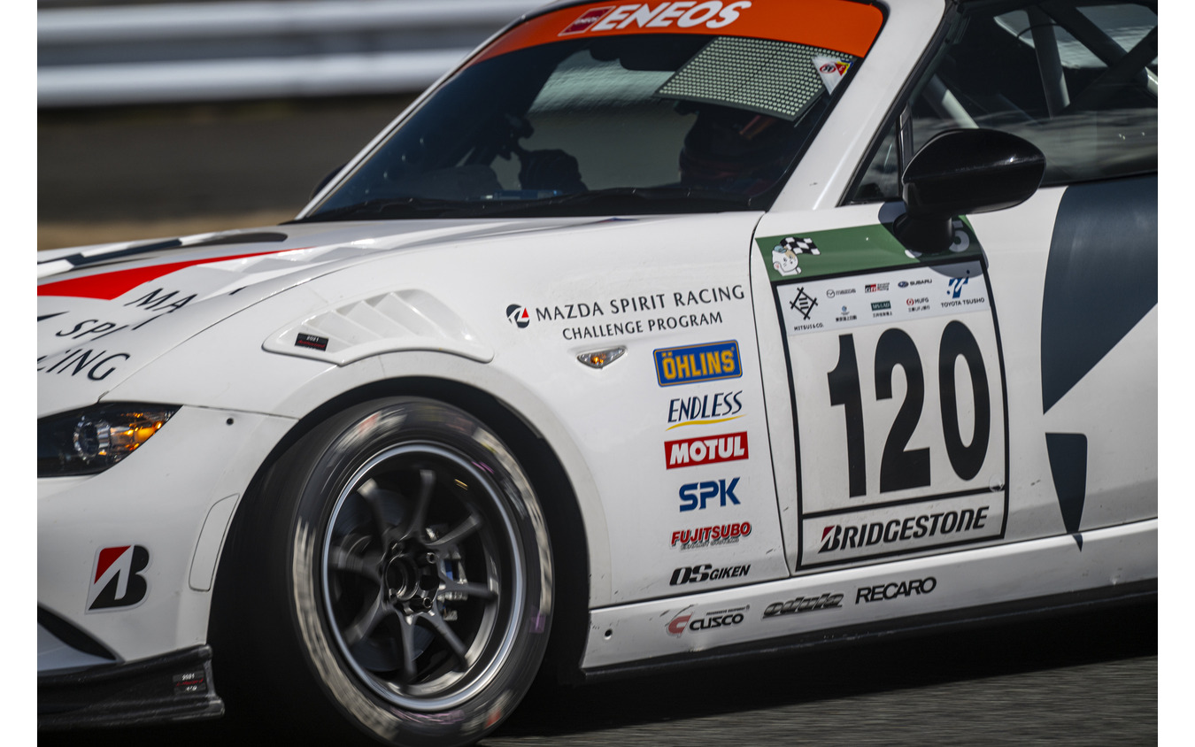 倶楽部MAZDA SPIRIT RACING ROADSTER（#120）