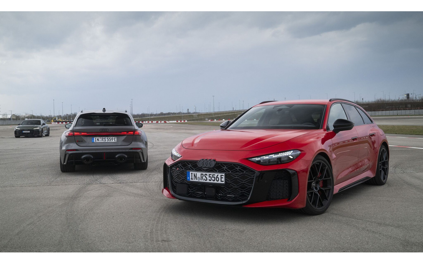 アウディ RS 5 新型