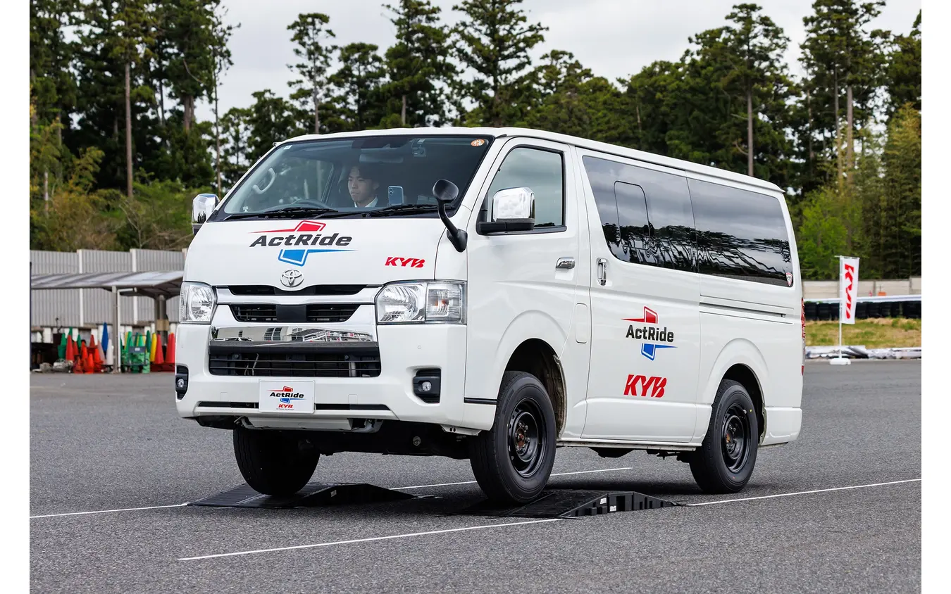 KYB「ActRide」
