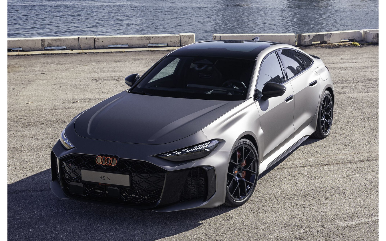 アウディ RS 5 新型