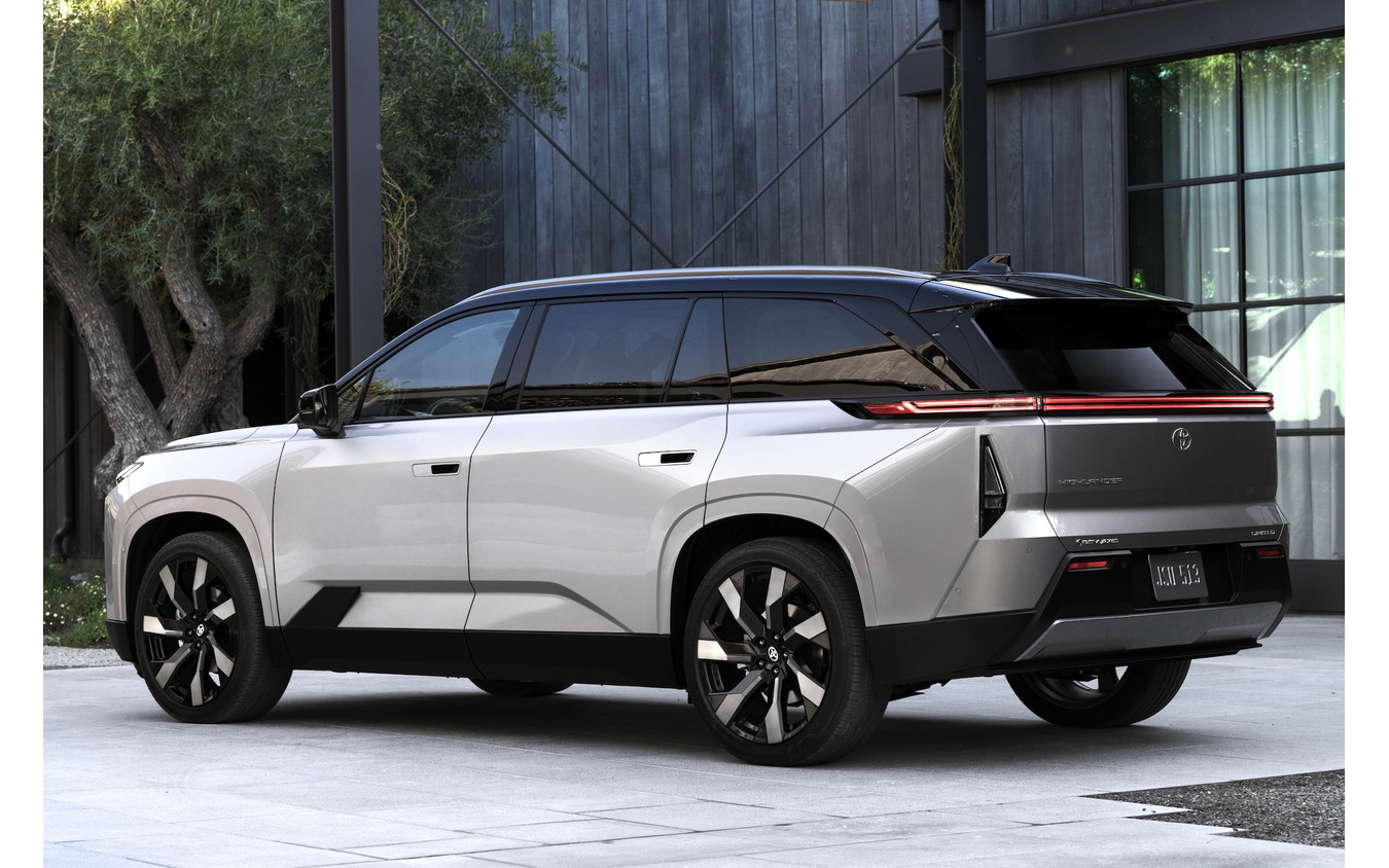 トヨタ・ハイランダー 新型のEV