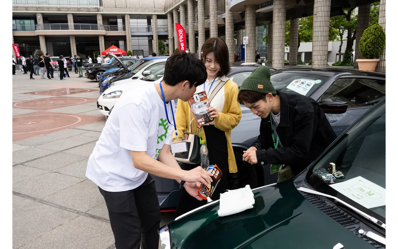 ソフト99「くるままていらいふ」in 神戸市ポートアイランド市民広場