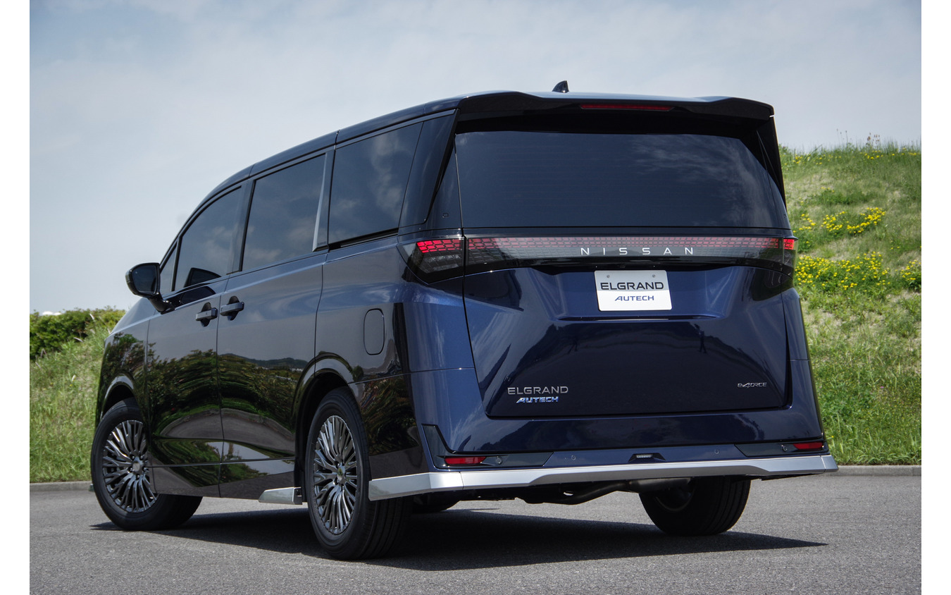 日産 エルグランド AUTECH