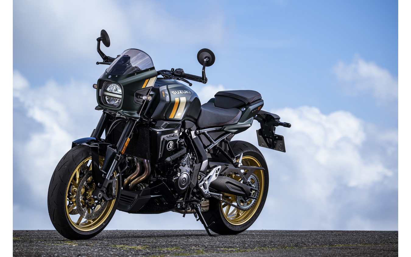 スズキ GSX-8TT