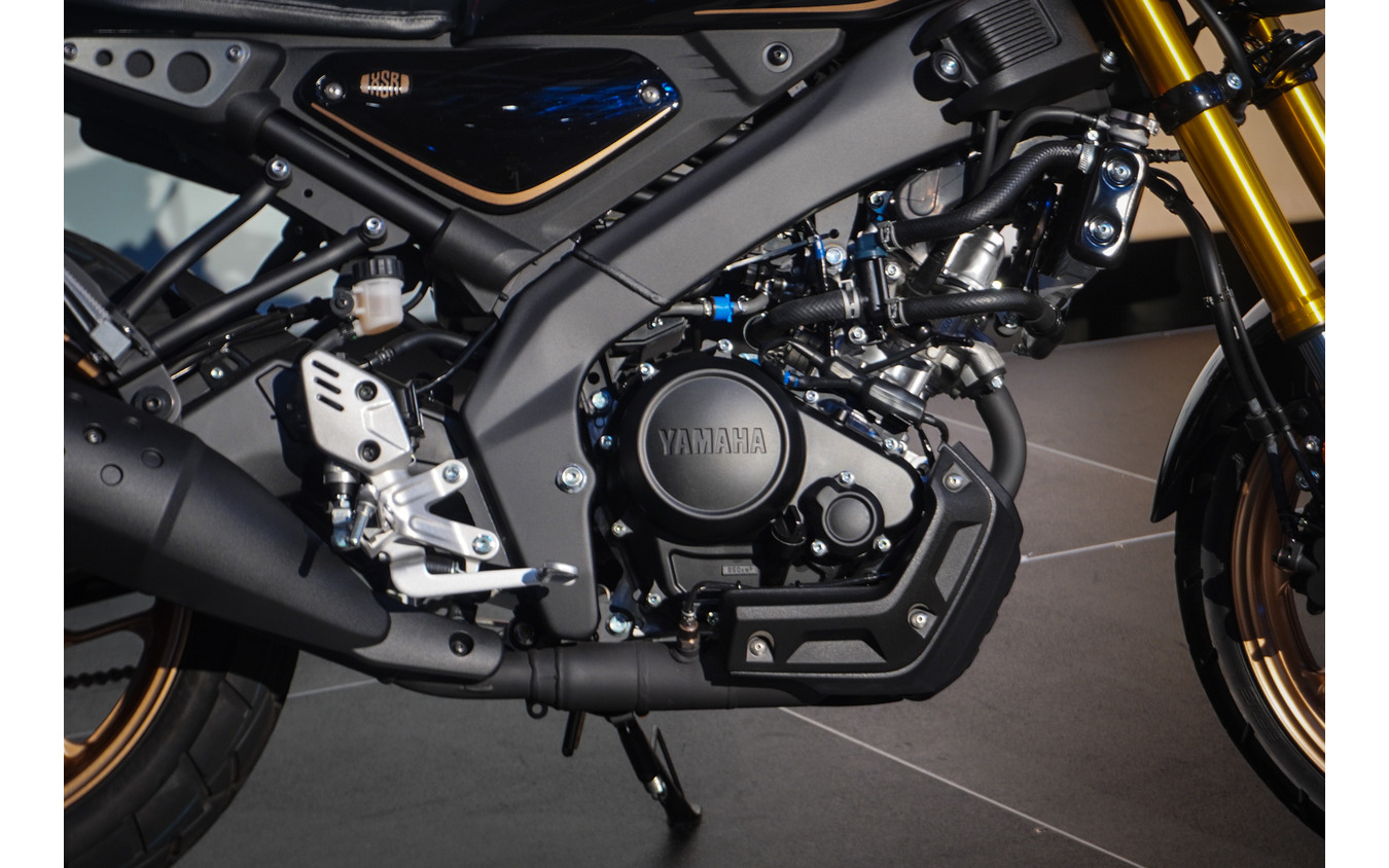 ヤマハ XSR155 ABS（ブラックメタリック12）