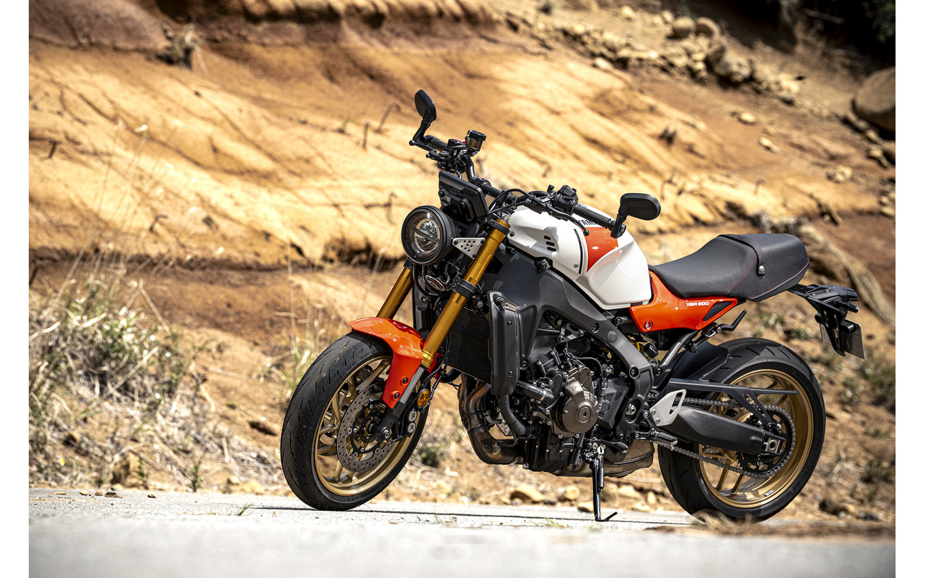 ヤマハ XSR900
