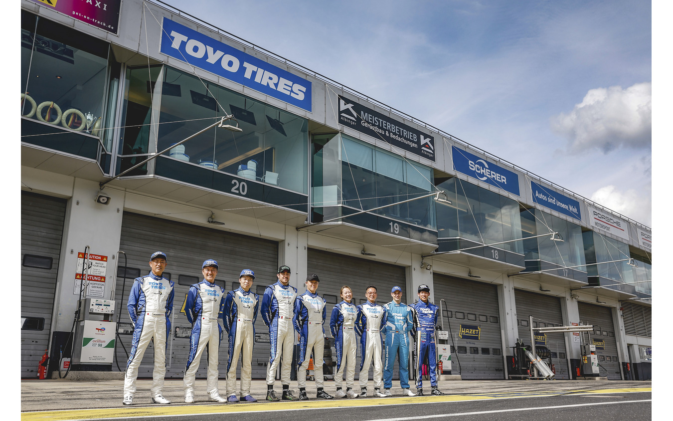 TOYO TIRES with Ring Racing