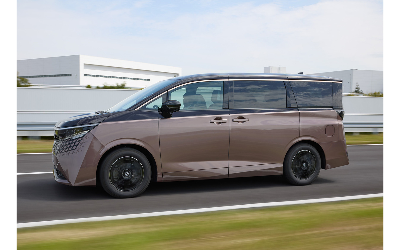 日産 エルグランド 新型