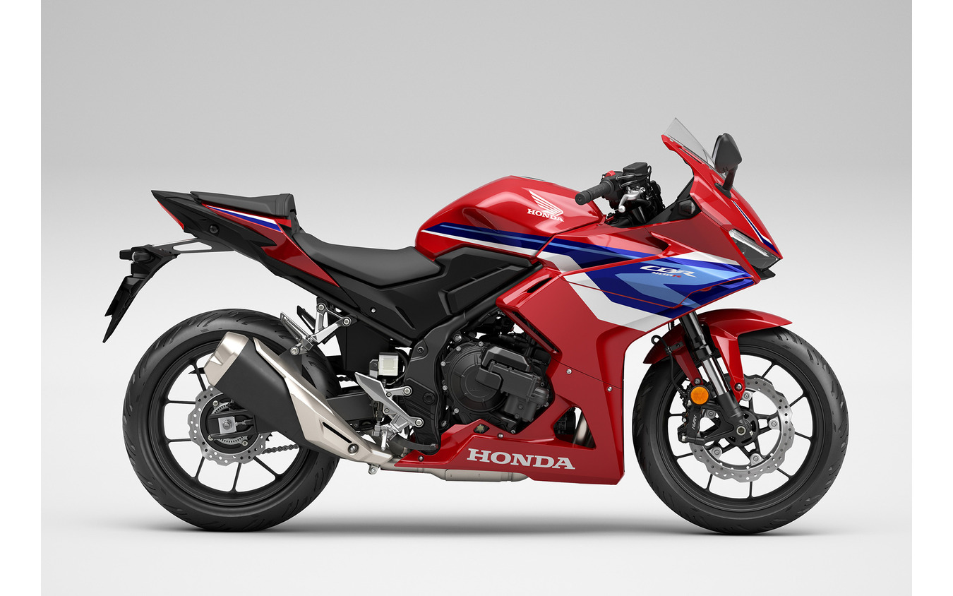 ホンダ CBR400R E-Clutch（グランプリレッド）