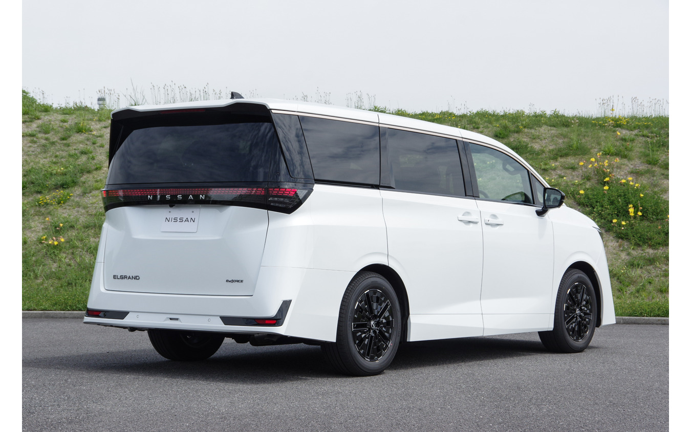 日産 エルグランド 新型