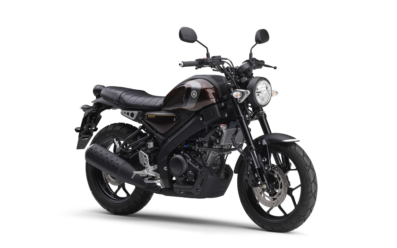 ヤマハ XSR125 ABS（ベリーダークオレンジメタリック）