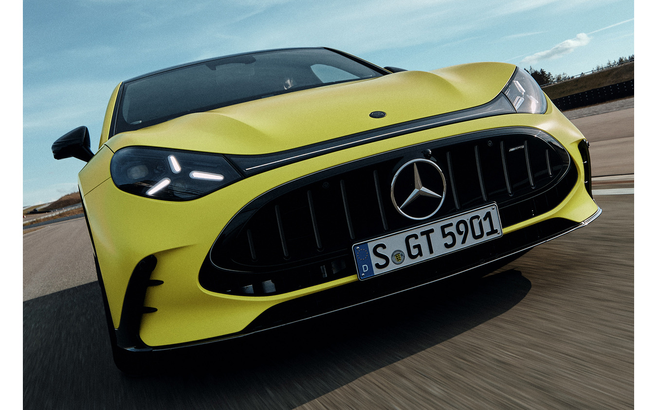 メルセデスAMG GT 4ドアクーペ新型