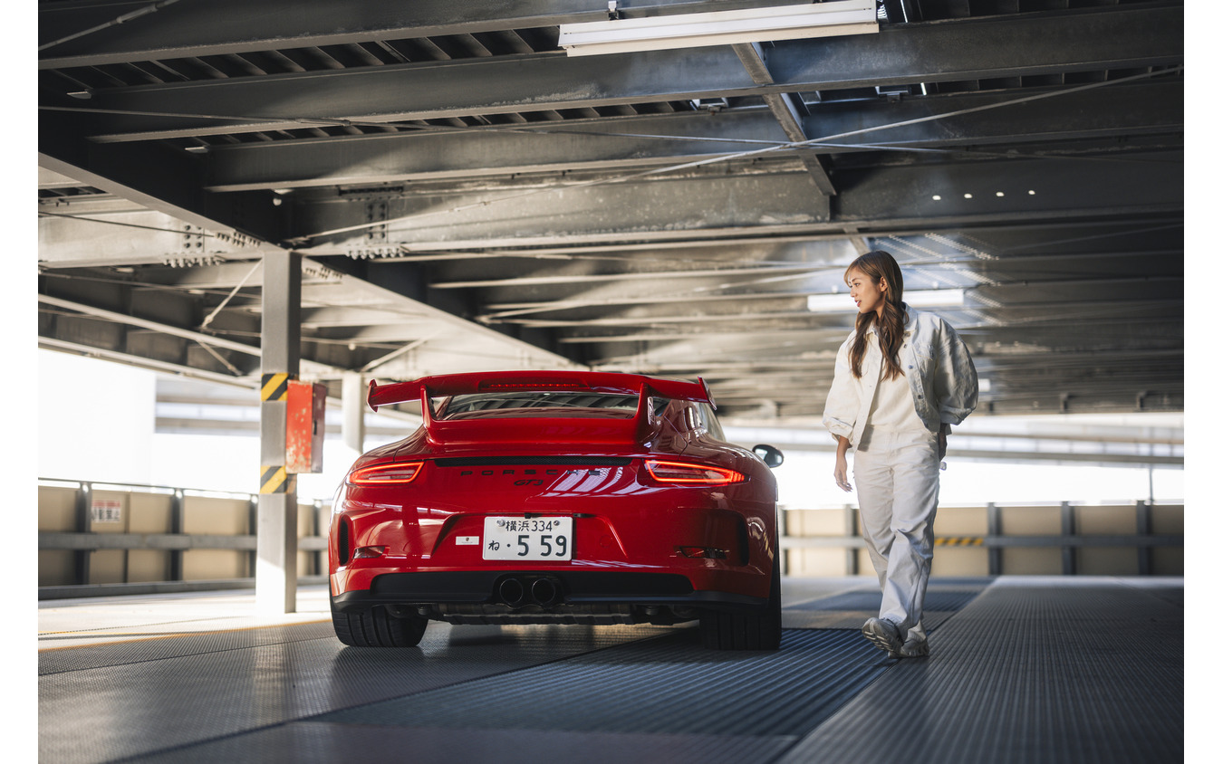 織戸茉彩 x Porsche 911 GT3