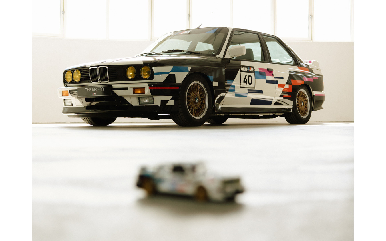 初代BMW M3の40周年記念のレゴ「LEGO Speed Champions」と共通カラーの実車