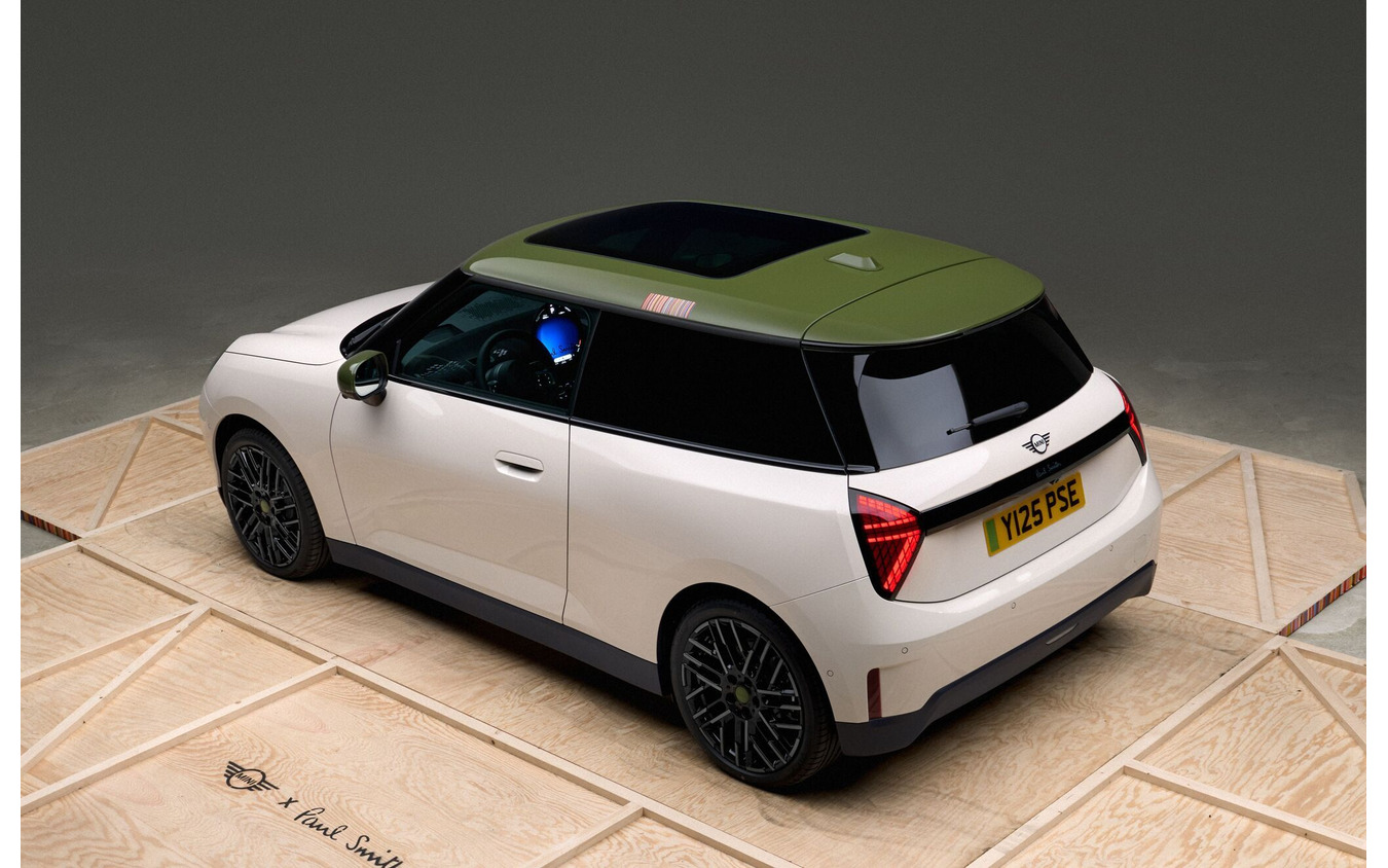 MINI Cooper SE Paul Smith Edition