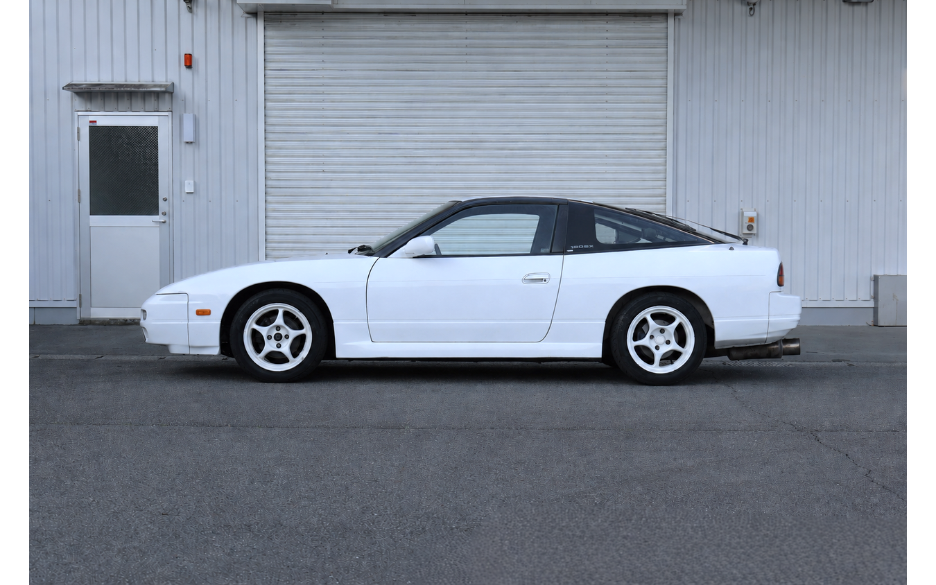 HKS ハイパーマックスR　180SX装着例