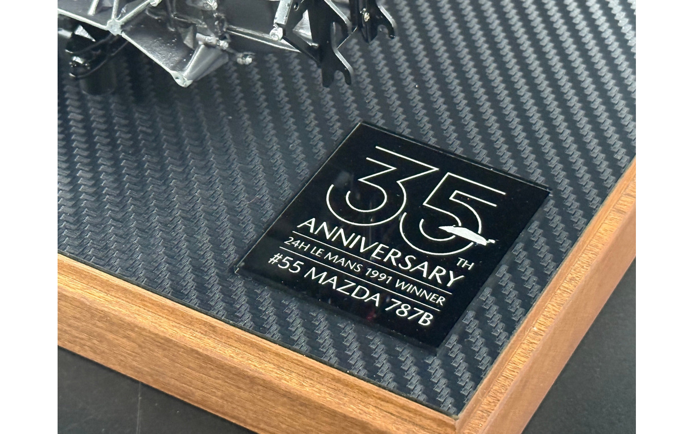 マツダR26B 1/6スケールエンジン　優勝35周年記念エディション