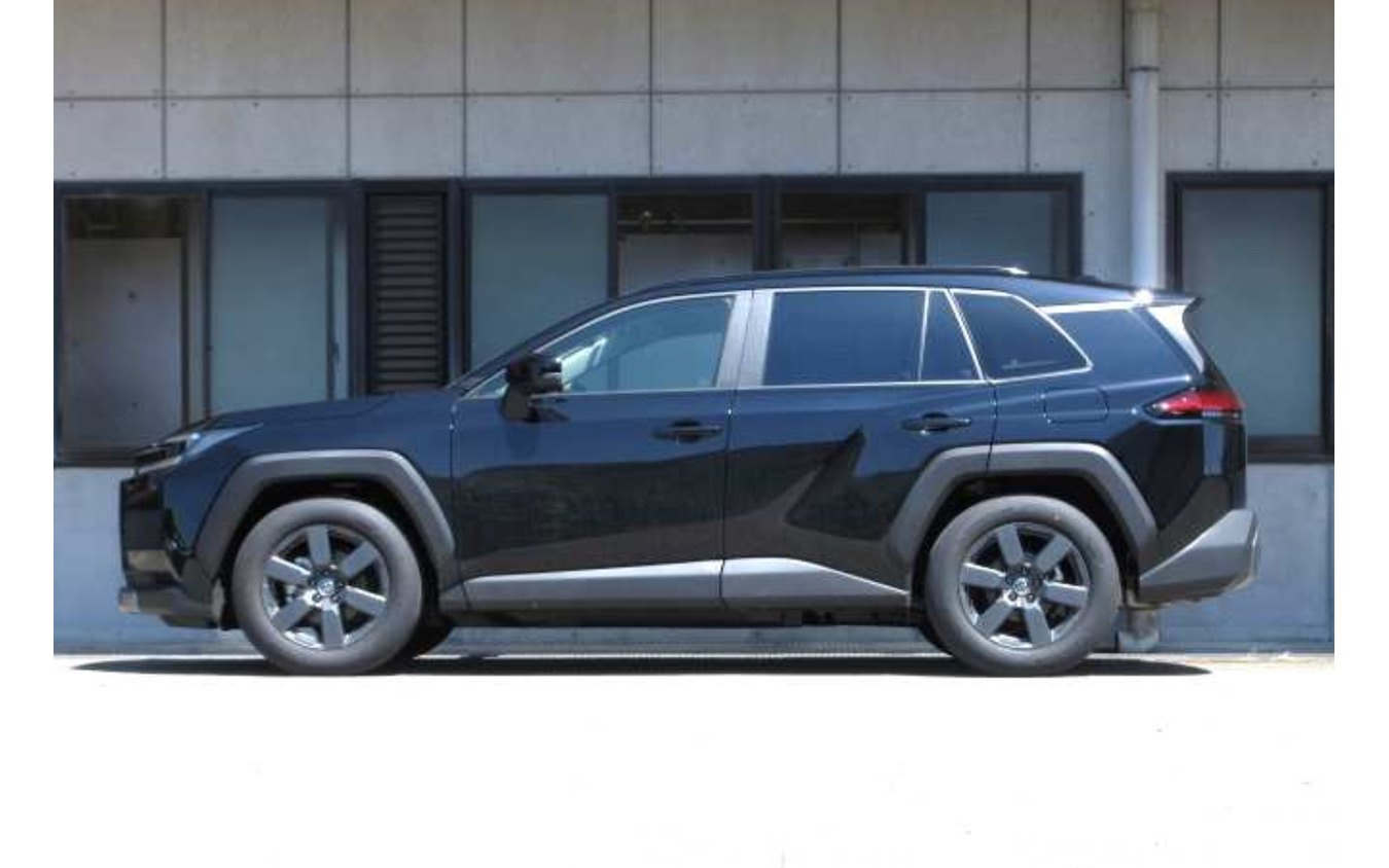 サステックプロCR　RAV4装着例（最上部車高：フロント 16mmダウン / リア 13mmダウン）