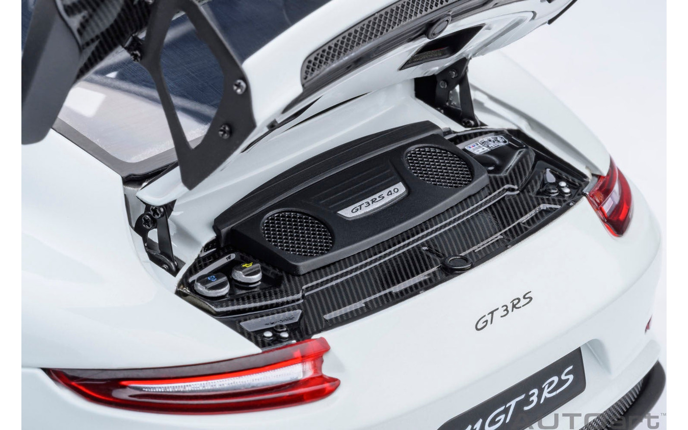 「AUTOart」の1/18スケールのダイキャストモデル、ポルシェ『911』（991.2）の「GT3 RS ヴァイザッハ・パッケージ