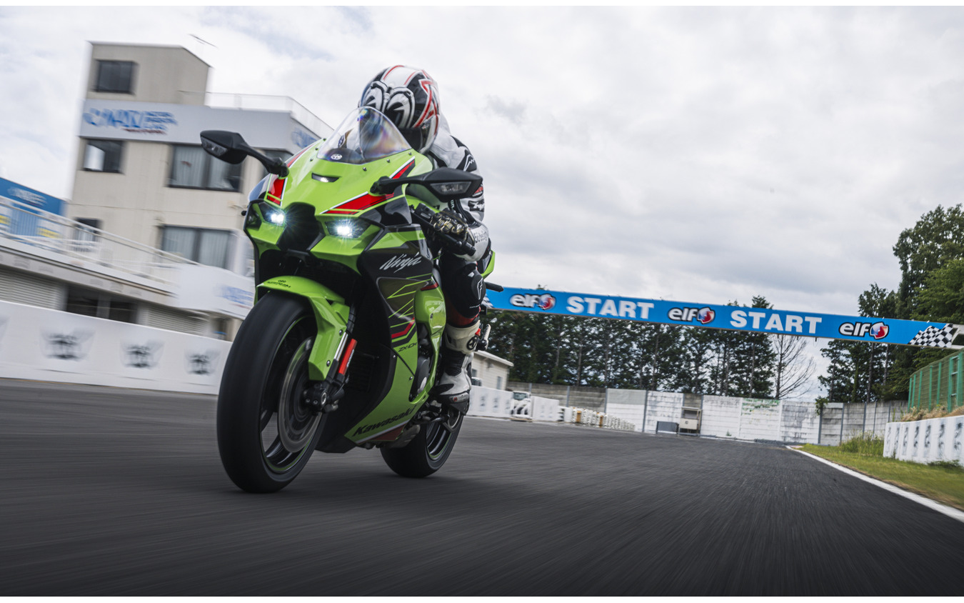 BATTLAX RACING STREET RS12