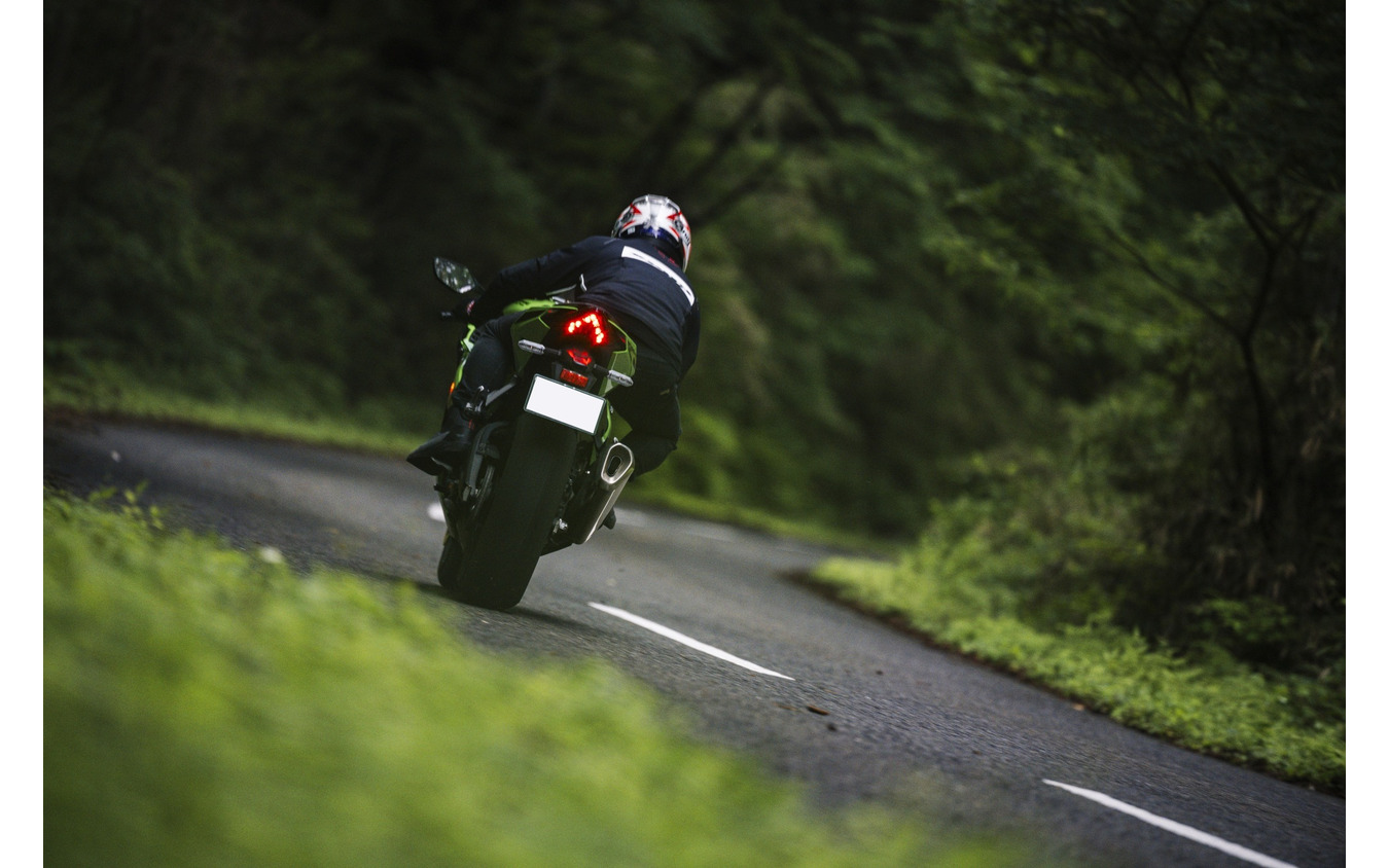 BATTLAX RACING STREET RS12