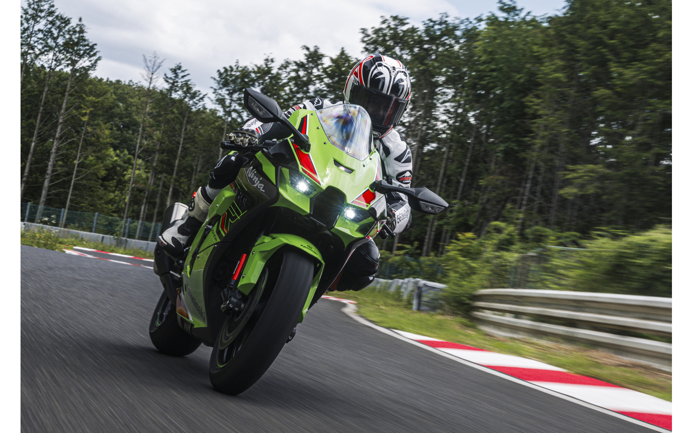 BATTLAX RACING STREET RS12