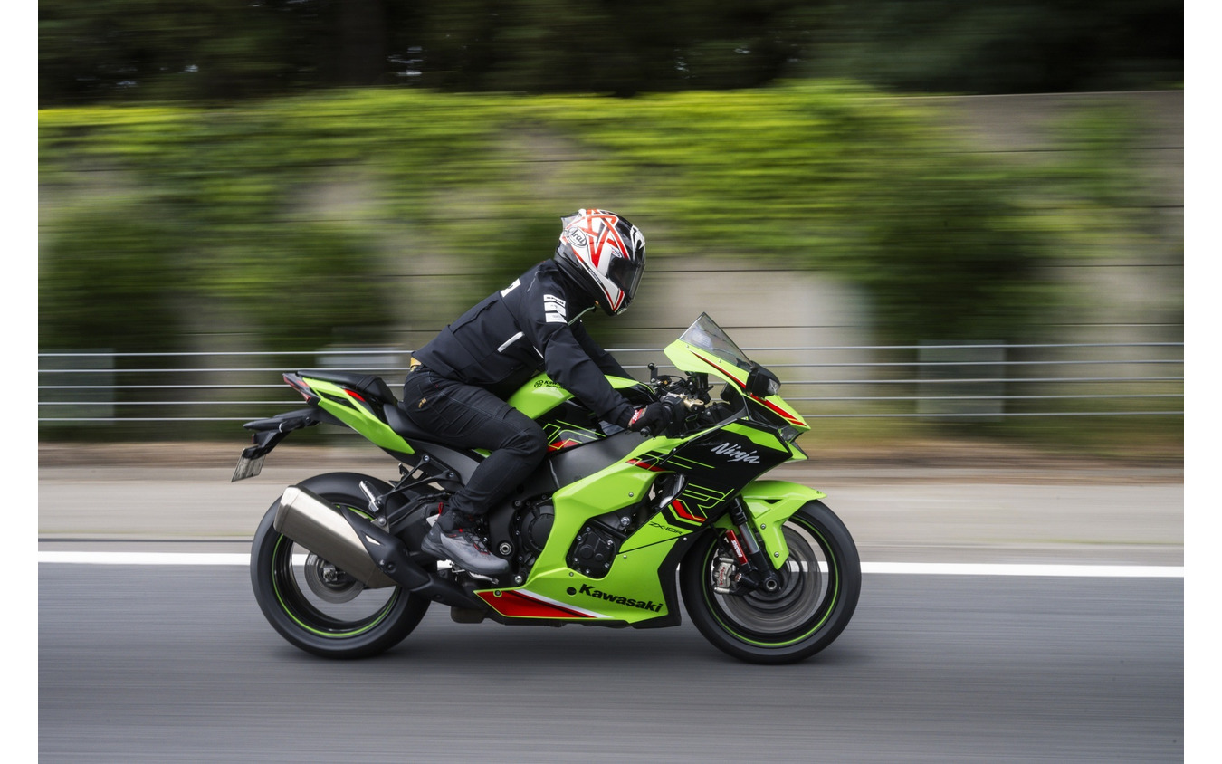 BATTLAX RACING STREET RS12