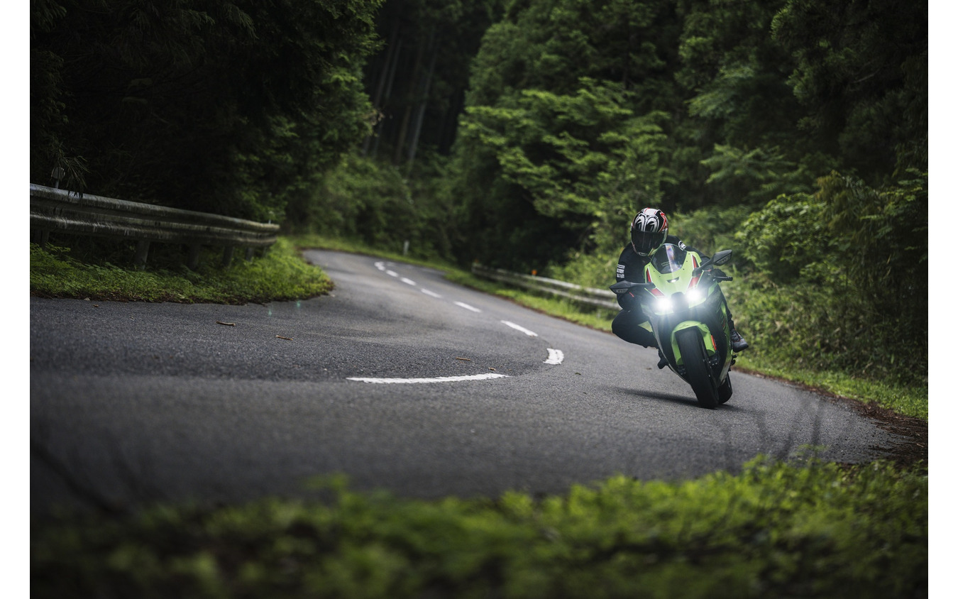 BATTLAX RACING STREET RS12