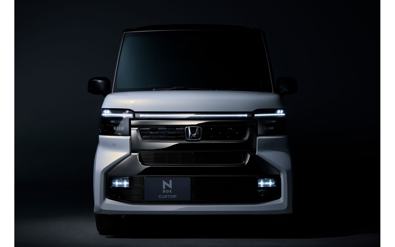 ホンダ『N-BOX CUSTOM』改良新型