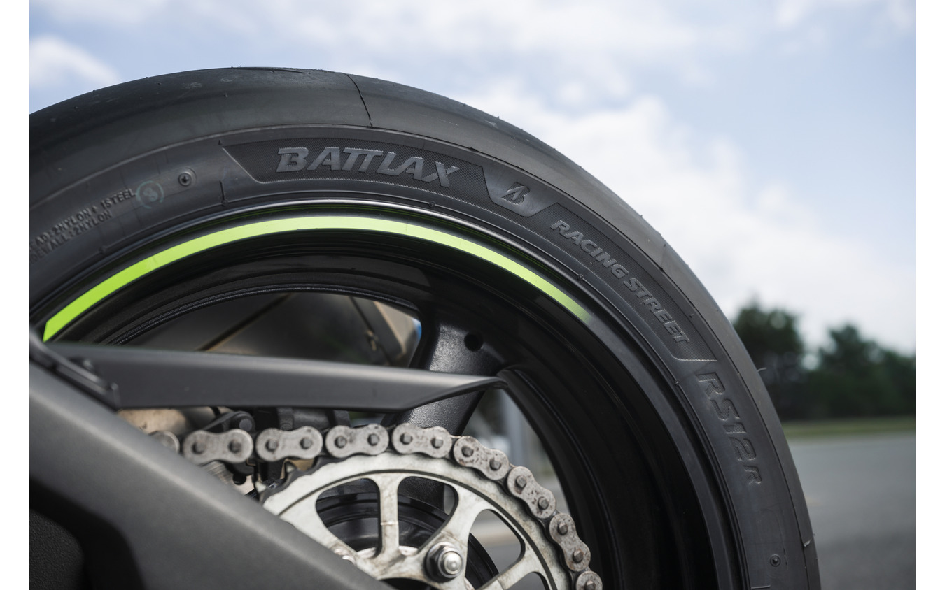 BATTLAX RACING STREET RS12