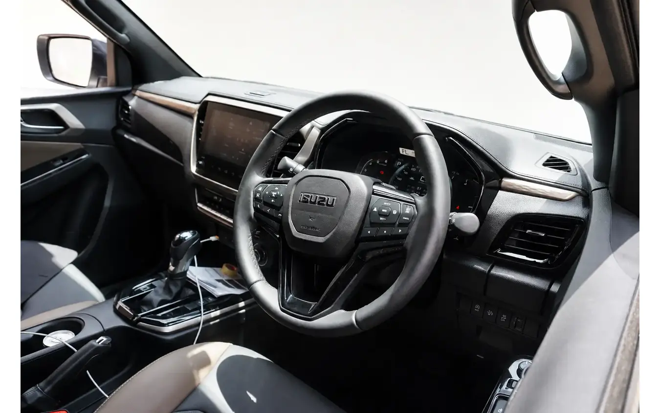 タイから並行輸入されるいすゞ『D-MAX』