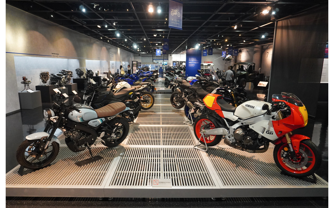 製品展示エリア