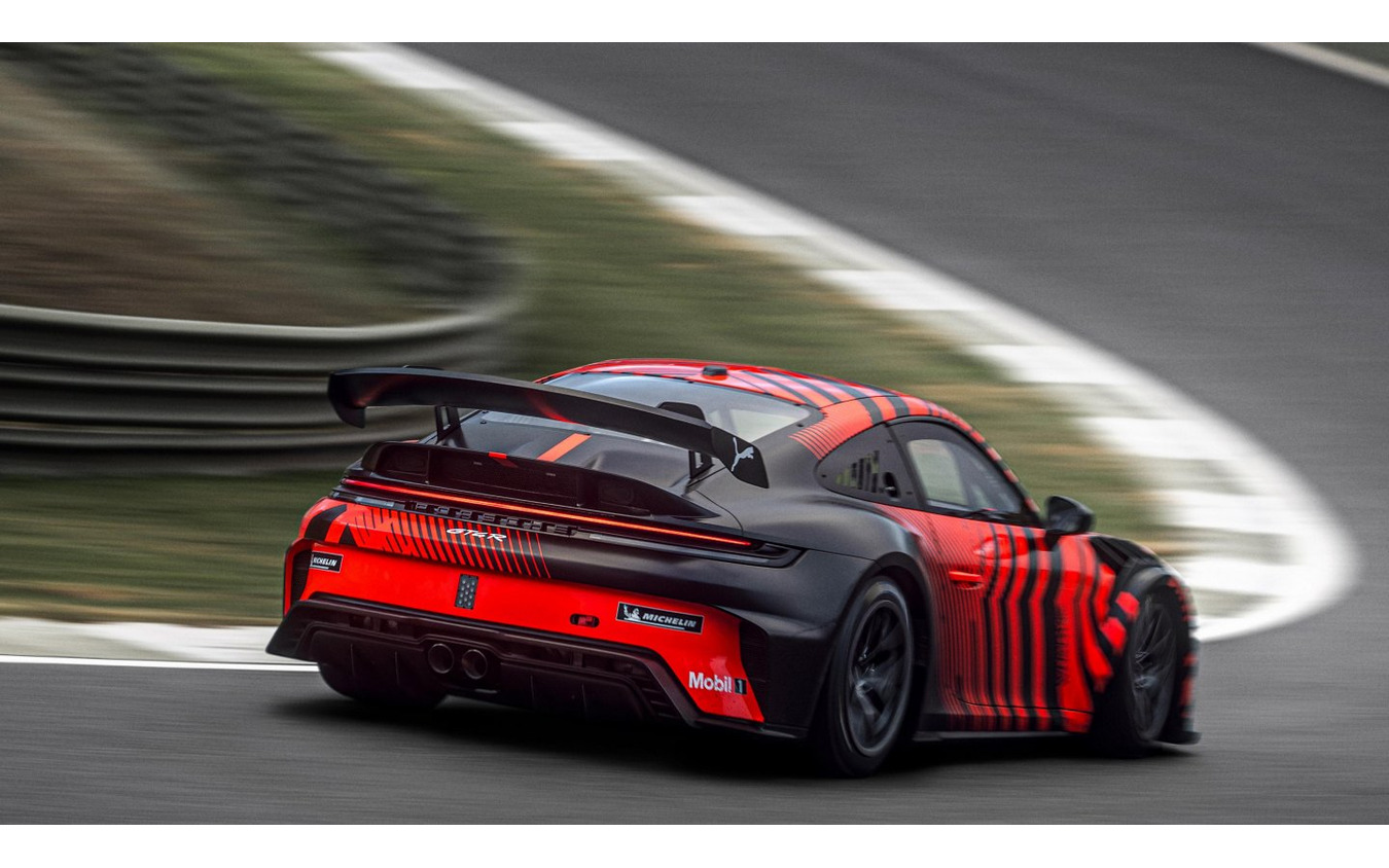 ポルシェ『911 GT4 R』